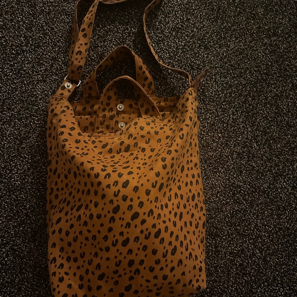 Rare baggu cheetah Print laptop bag